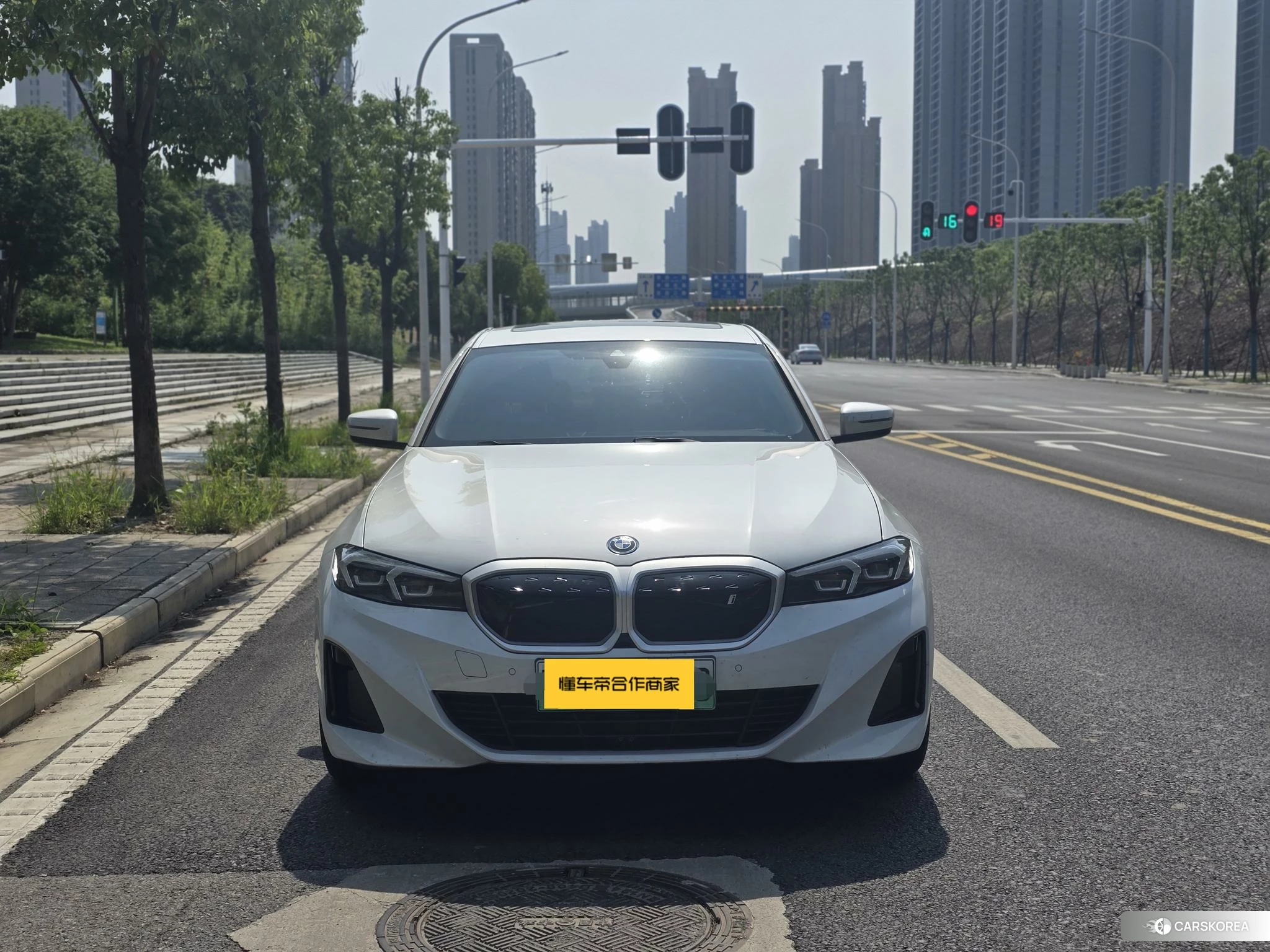 BMW i3 id 4514852 из Китая 8