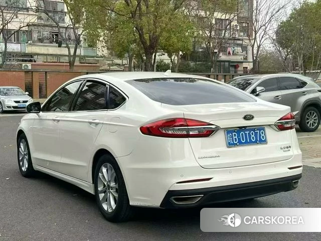 Ford Mondeo 2021 Белый из Китая, фото 3