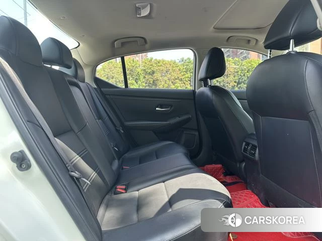 Nissan Xuan Yi id 4365637 из Китая 16