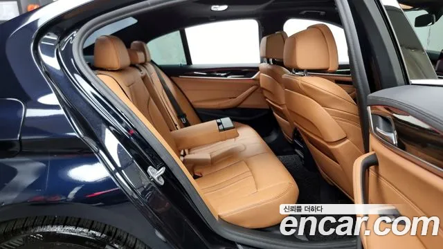 BMW 5 Series (G30) id 2682903 из Кореи 13