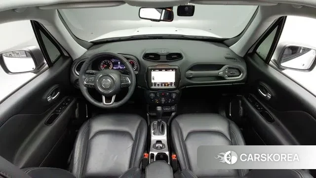 Jeep Renegade id 3626446 из Кореи 13