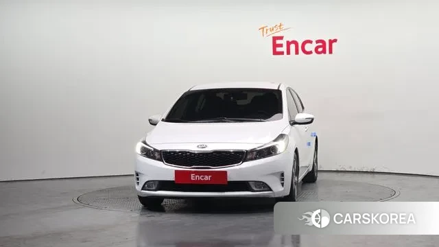 Kia The New K3 id 3672818 из Кореи 13