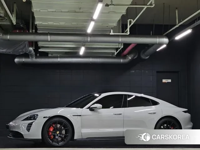 Porsche Taycan id 2998408 из Кореи 13