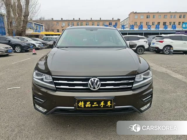 Volkswagen Tiguan L 2018 Коричневый из Китая, фото 3
