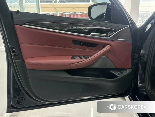 BMW 5 series id 4290095 из Китая 9