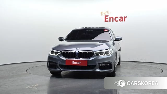 BMW 5 Series (G30) id 3867551 из Кореи 13