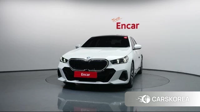 BMW 5 Series (G60) id 4201148 из Кореи 23