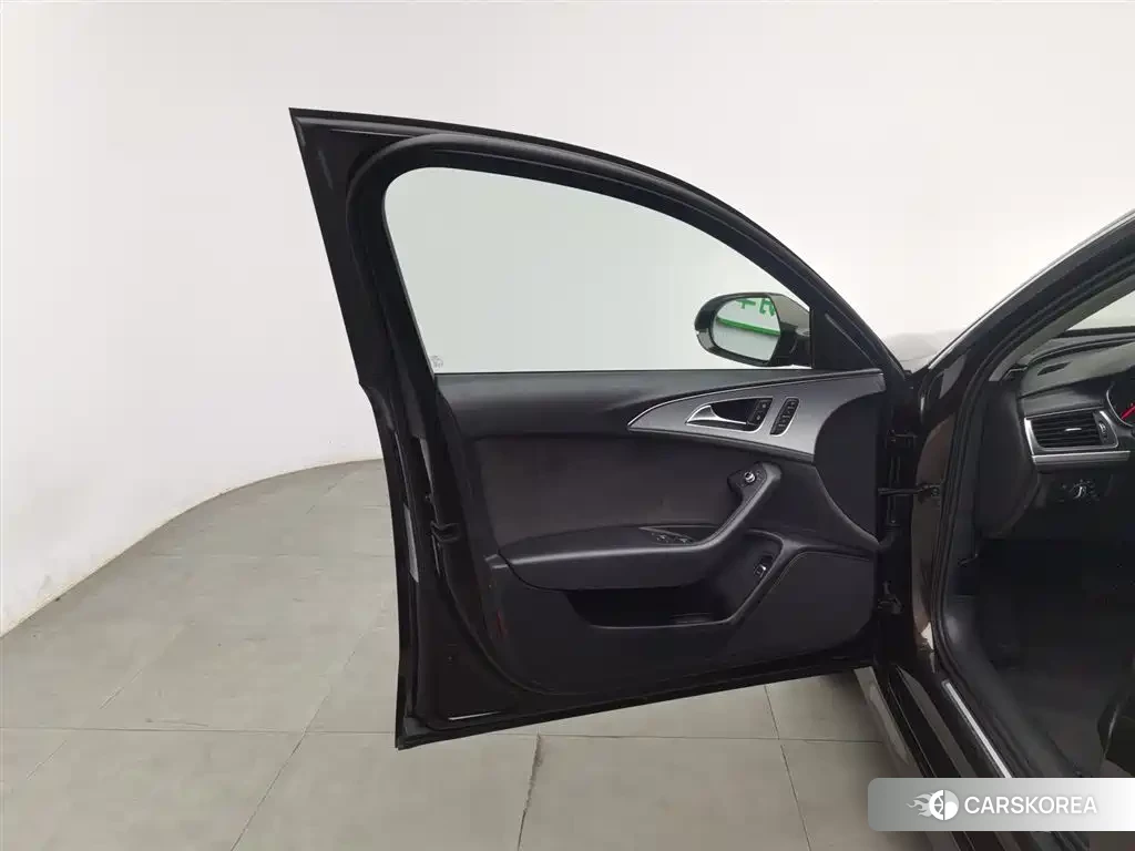 Audi A6 id 4600888 из Китая 17