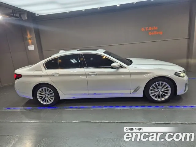 BMW 5 Series (G30) id 2874960 из Кореи 13