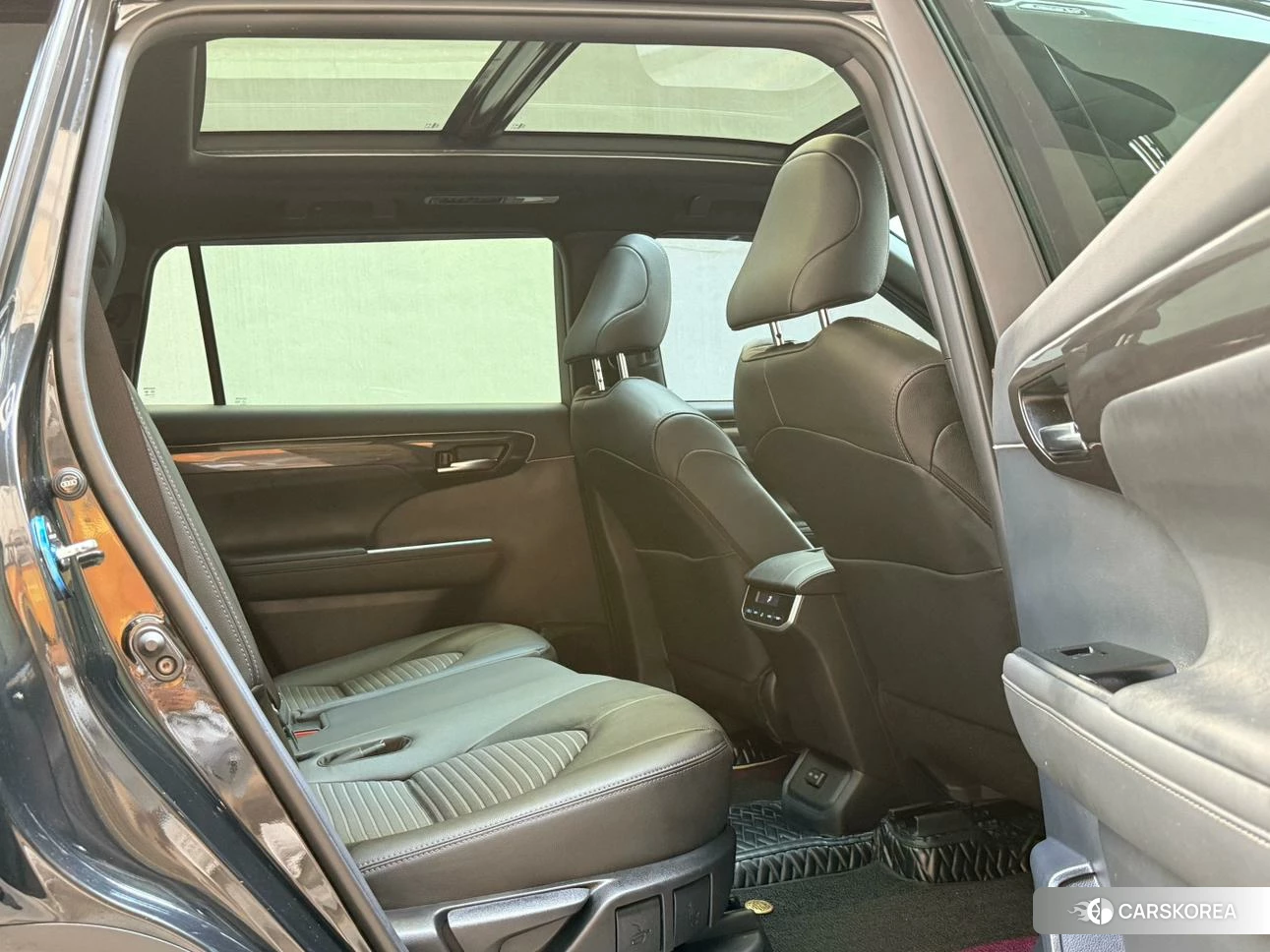 Toyota Crown Lufang 2021 Черный из Китая, фото 3