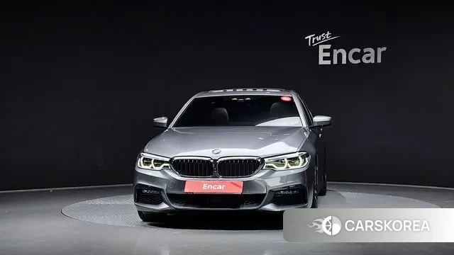 BMW 5 Series (G30) id 3312955 из Кореи 13