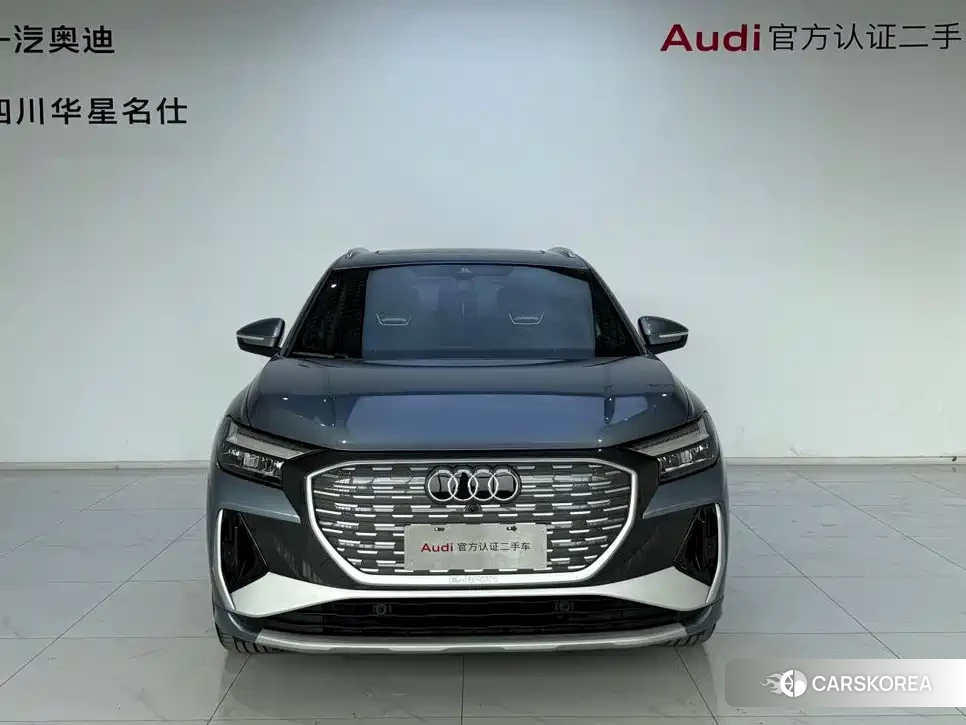 Audi Q4 e-tron 2023 Silver/gray из Китая, фото 6