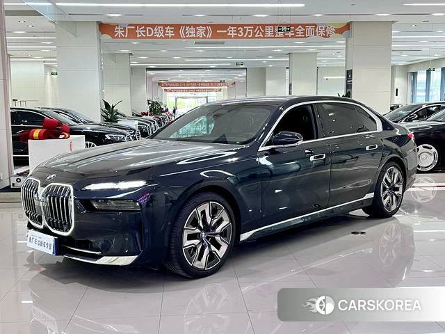 BMW 7 series 2024 Черный из Китая, фото 3