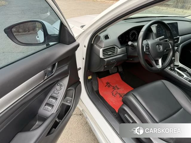Honda Accord id 4218716 из Китая 7