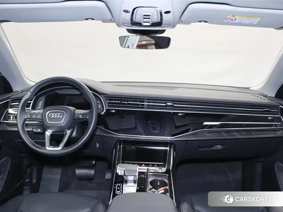 Audi Q8 2026 Silver/gray из Китая, фото 4