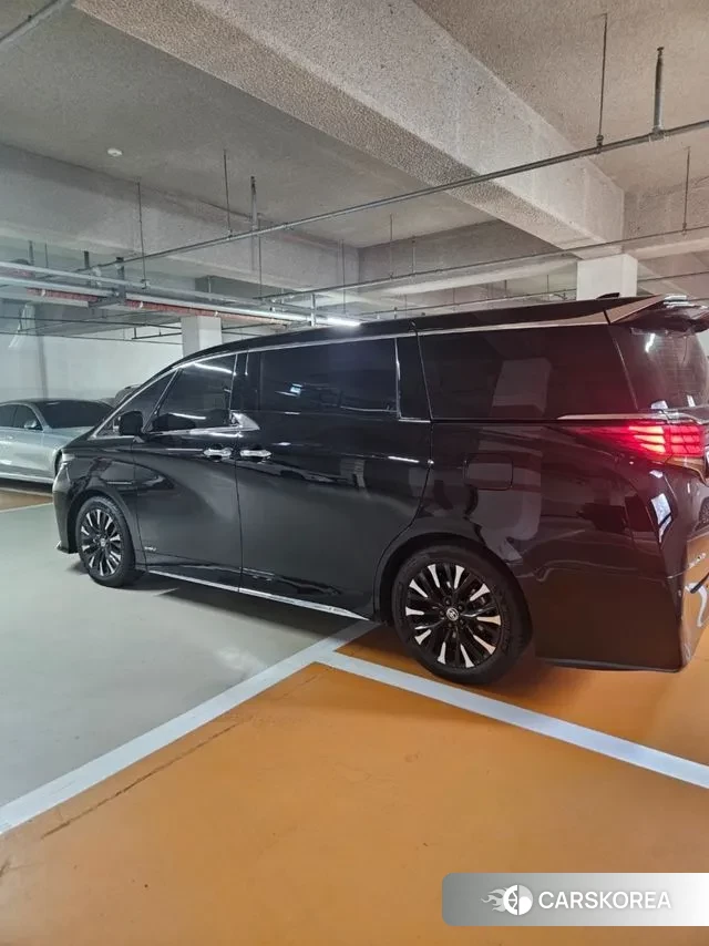 Toyota Alphard 4th Generation 2024 Черный из Кореи, фото 3