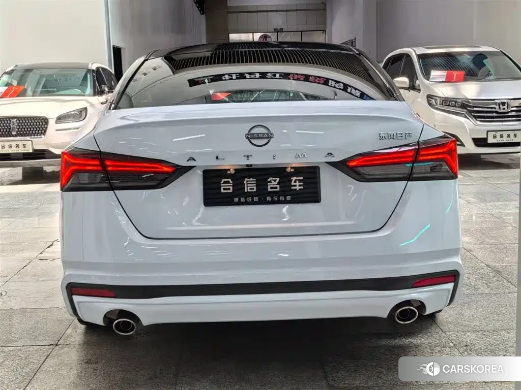 Nissan Altima 2025 Белый из Китая, фото 3