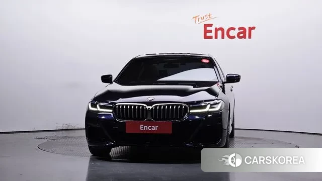 BMW 5 Series (G30) id 3551404 из Кореи 13