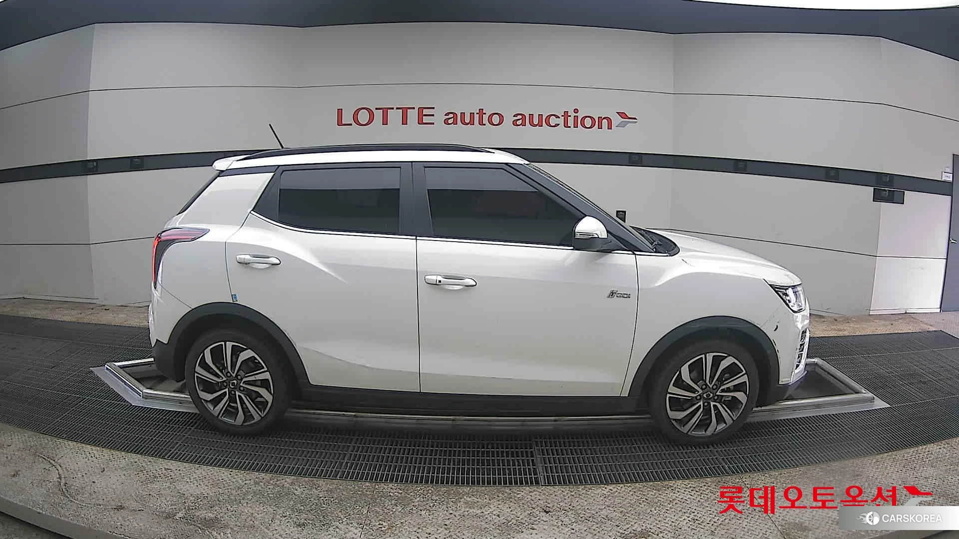 SsangYong Tivoli id 3875664 из Кореи 23