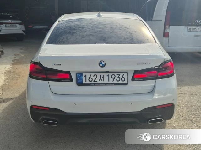BMW 5 Series (G30) 2022 Белый из Кореи, фото 6