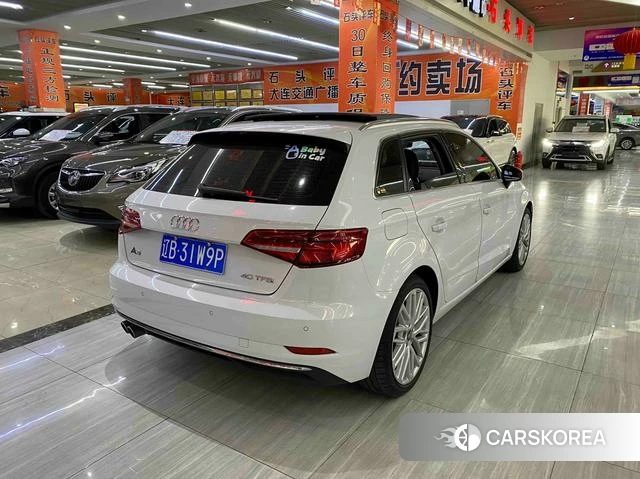 Audi A3 2018 Белый из Китая, фото 3