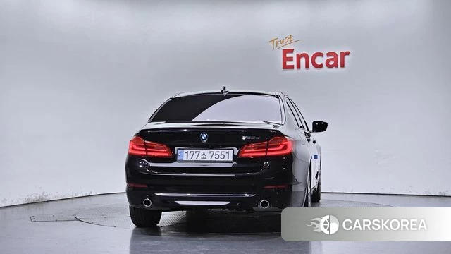 BMW 5 Series (G30) id 4937125 из Кореи 23