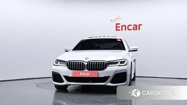 BMW 5 Series (G30) id 3420991 из Кореи 13