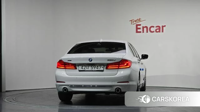 BMW 5 Series (G30) id 3820837 из Кореи 13