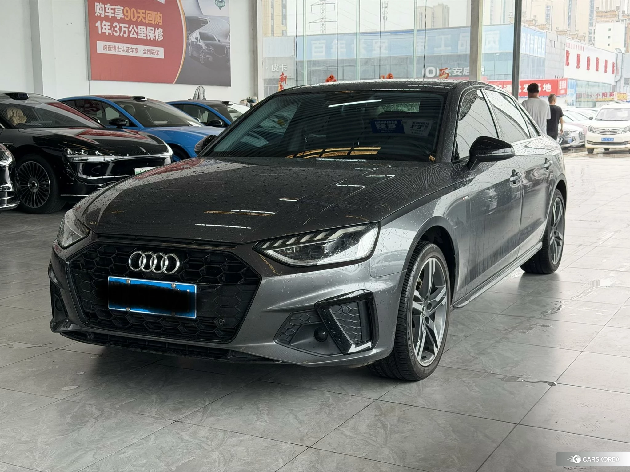 Audi A4L 2021 Темно-серый из Китая, фото 3