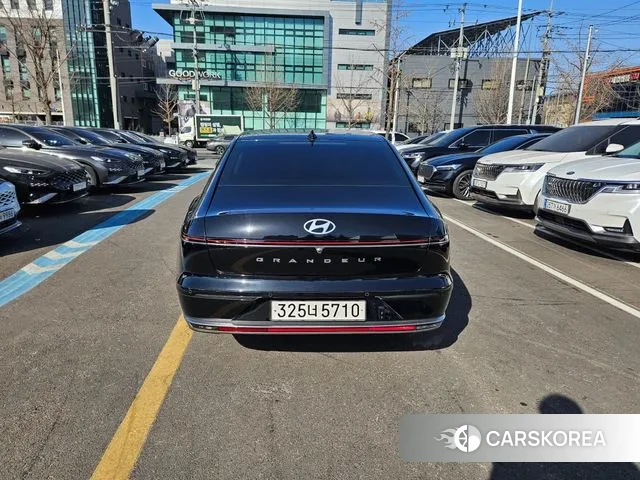 Hyundai Grandeur (GN7) id 3619442 из Кореи 13