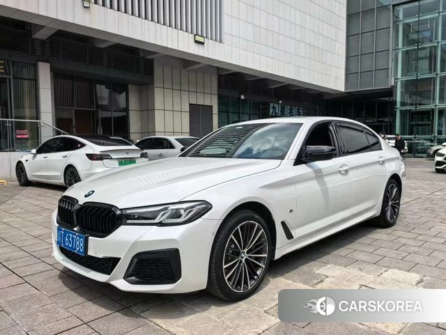 BMW 5 series 2023 Белый из Китая, фото 3
