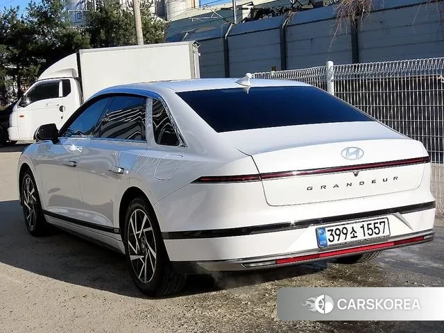 Hyundai Grandeur (GN7) id 3533853 из Кореи 13