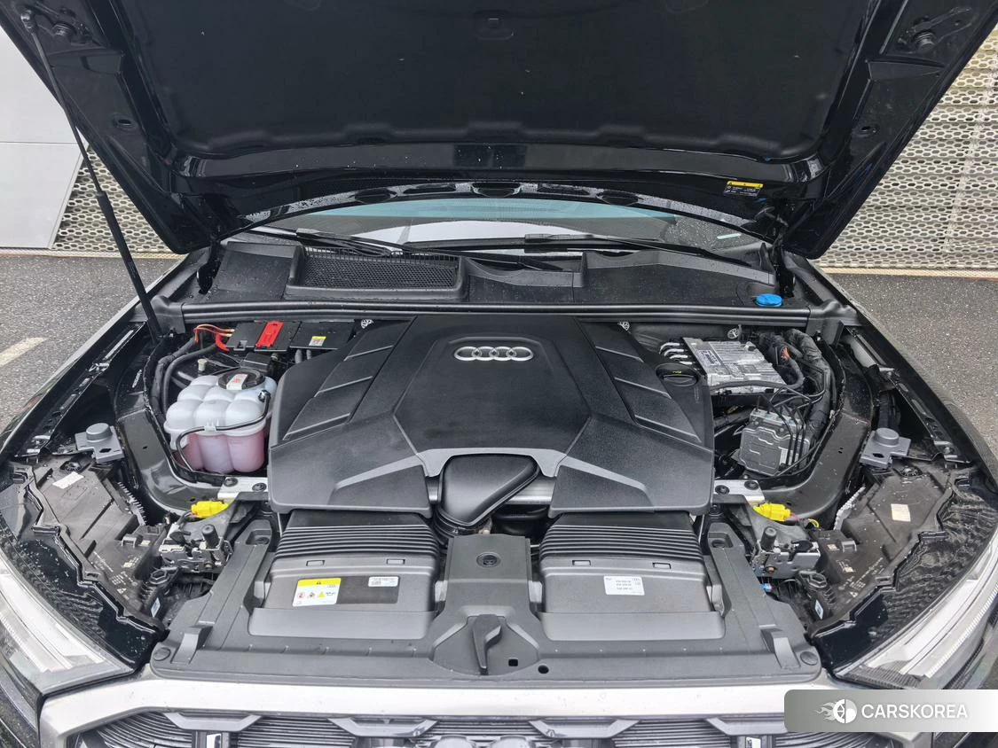 Audi Q7 id 4513753 из Китая 18