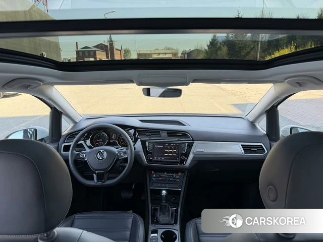 Volkswagen Touran L id 4328928 из Китая 8