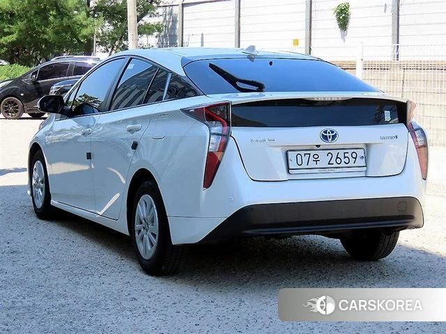 Toyota Prius 4th Generation id 4403528 из Кореи 11