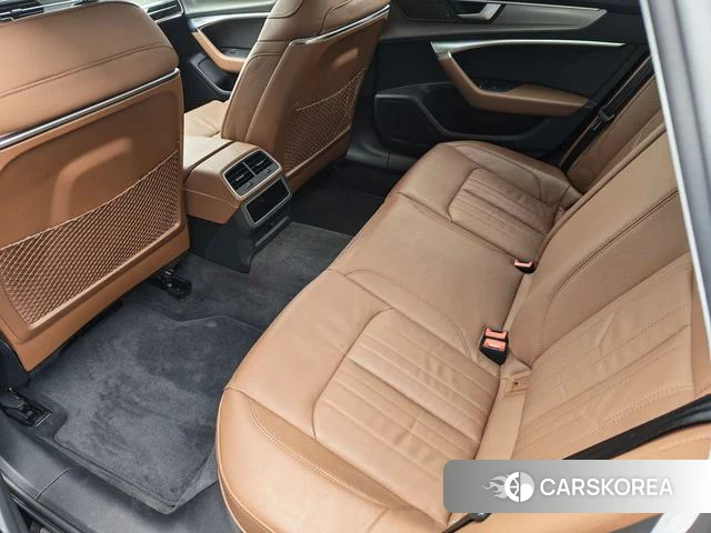 Audi A6L id 4228445 из Китая 8