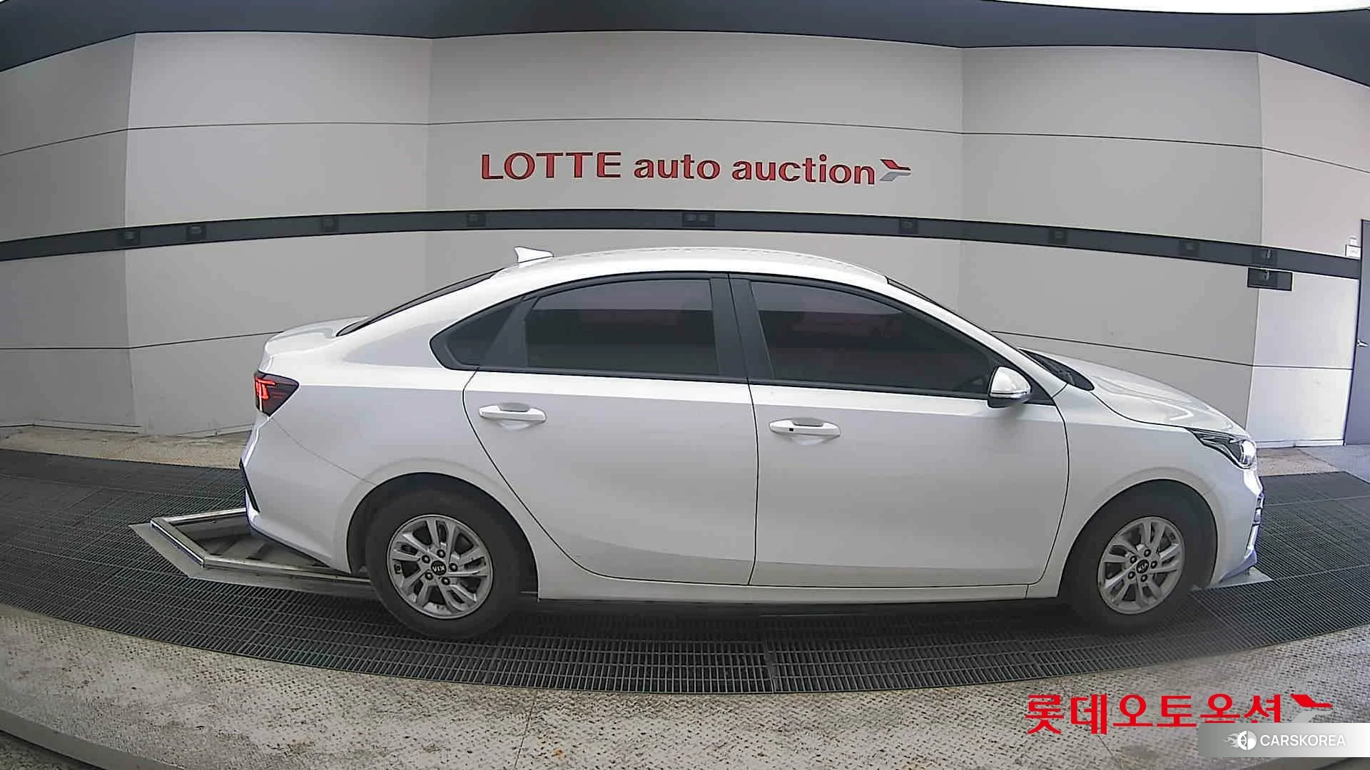 Kia K3 id 4289517 из Кореи 23