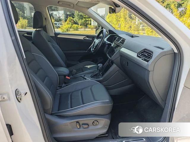 Volkswagen Tiguan L PHEV id 4212999 из Китая 11