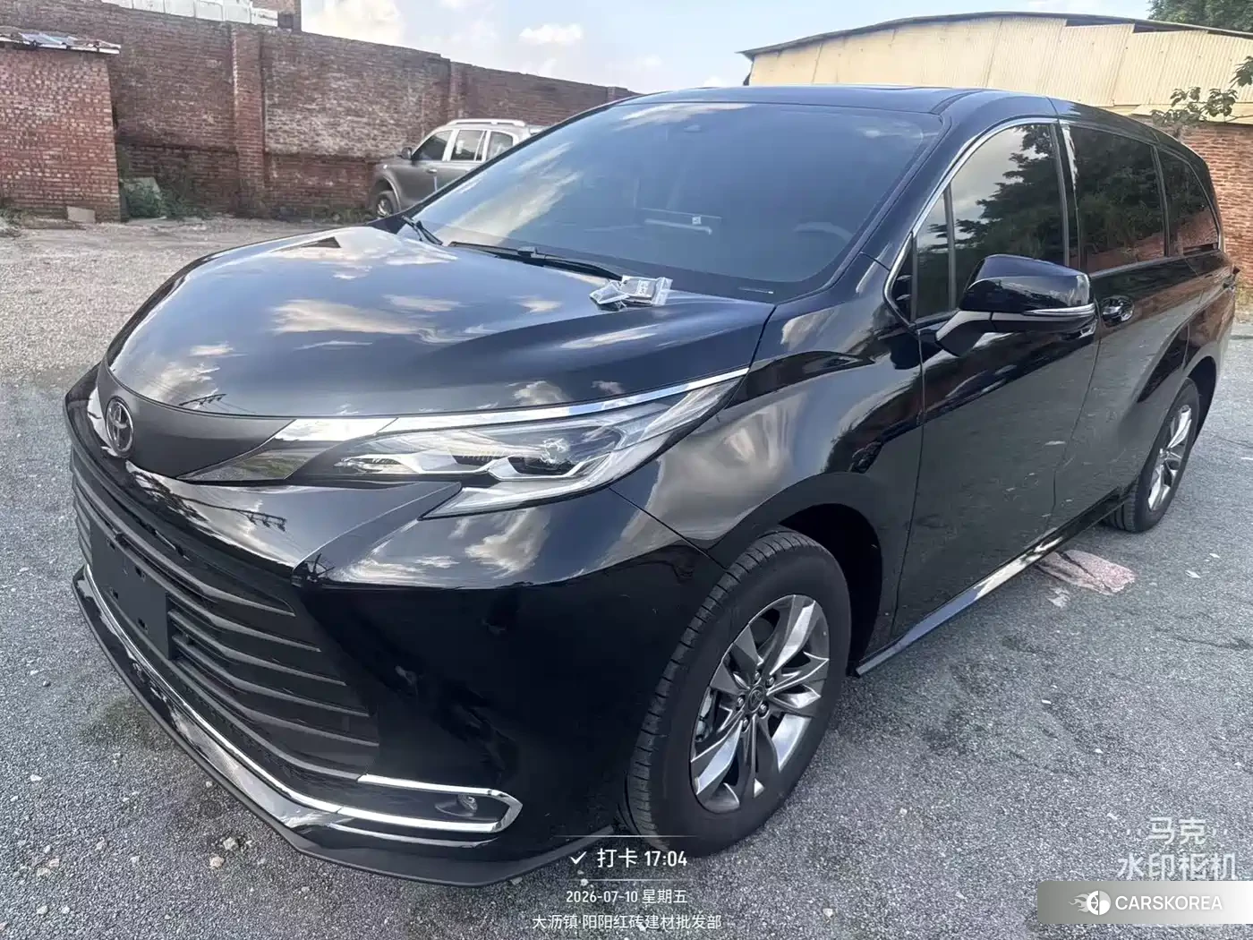 Toyota Sienna 2026 Черный из Китая, фото 3