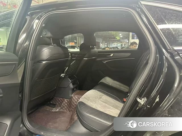 Audi A6L 2022 Черный из Китая, фото 3