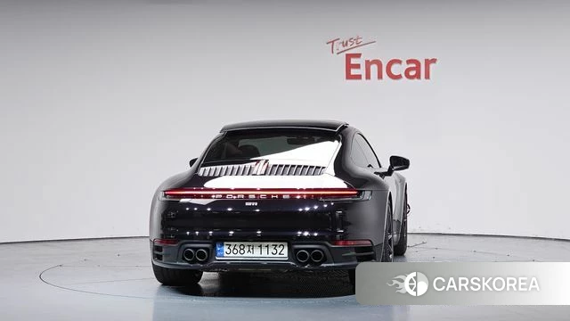 Porsche 911(992) id 4250446 из Кореи 23