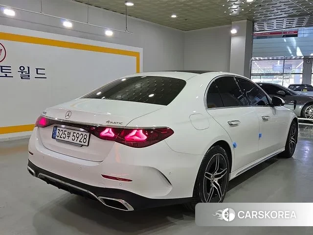 Mercedes-Benz E-Class W214 id 3103986 из Кореи 13