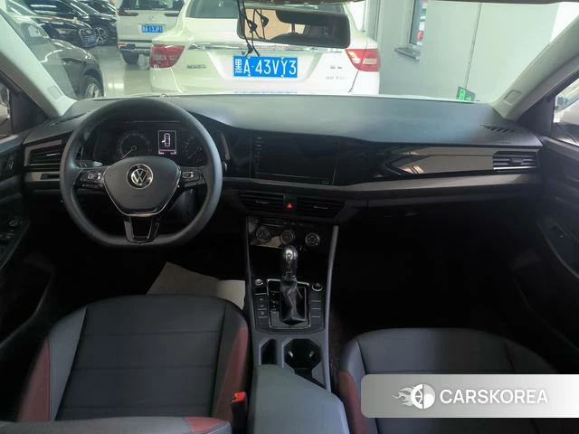 Volkswagen Bora 2021 Белый из Китая, фото 3