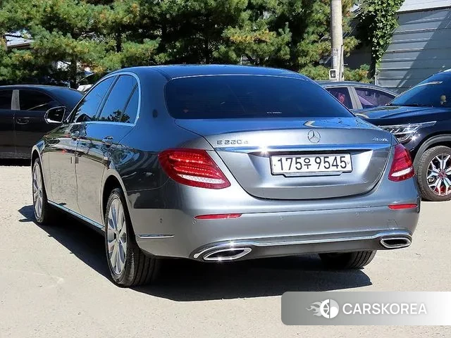Mercedes-Benz E-Class W213 id 3296893 из Кореи 13