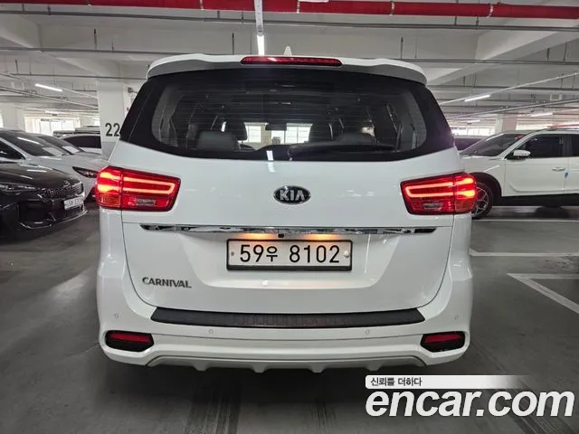 Kia The New Carnival id 2710098 из Кореи 13