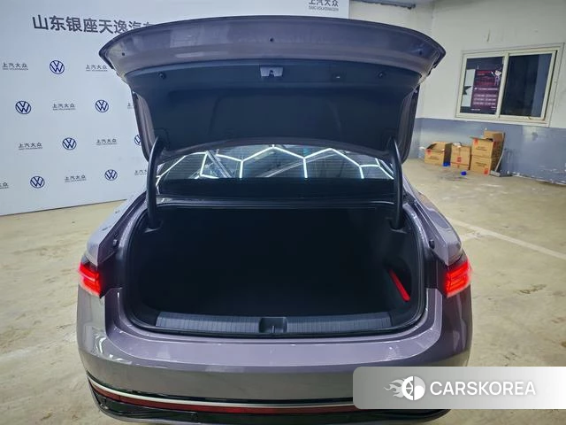 Volkswagen Passat 2024 Фиолетовый из Китая, фото 6