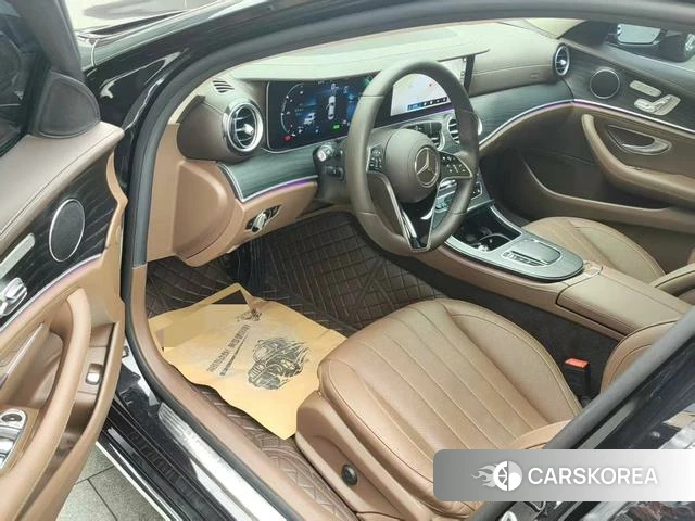 Mercedes-Benz E-class PHEV 2023 Черный из Китая, фото 3