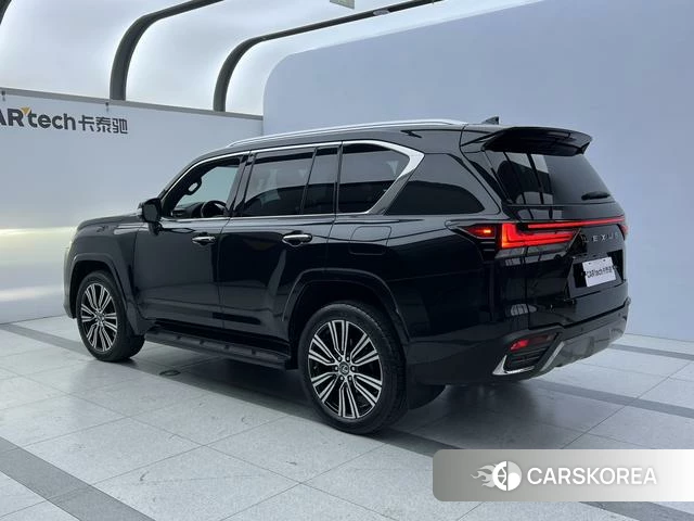 Lexus LX id 4258815 из Китая 21