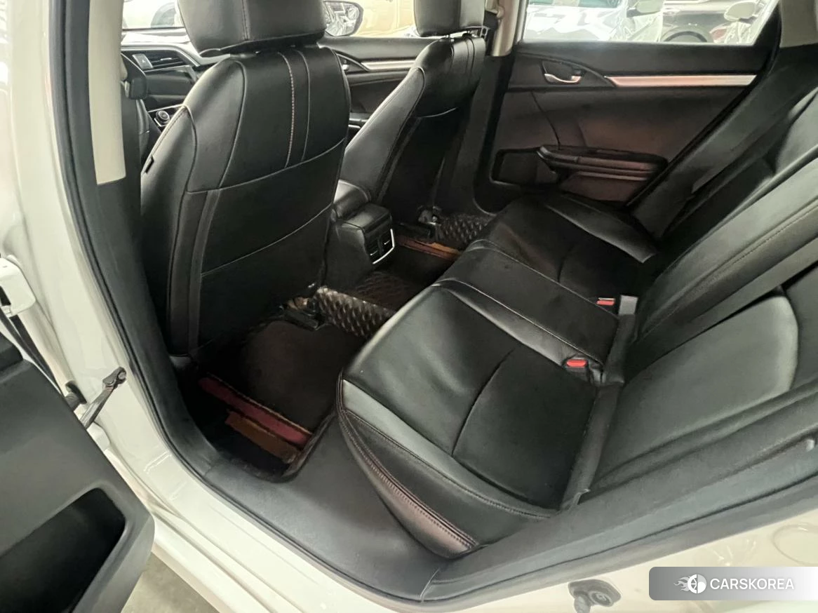 Honda Civic id 4499116 из Китая 7