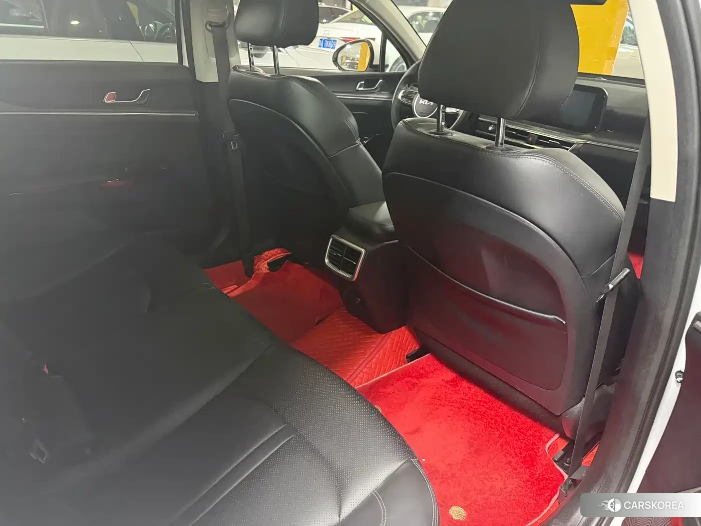 Kia K5 2022 Белый из Китая, фото 3